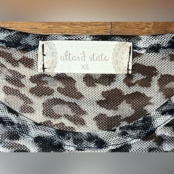 Altard State leopard print mesh crop top size S - Picture 6 of 6